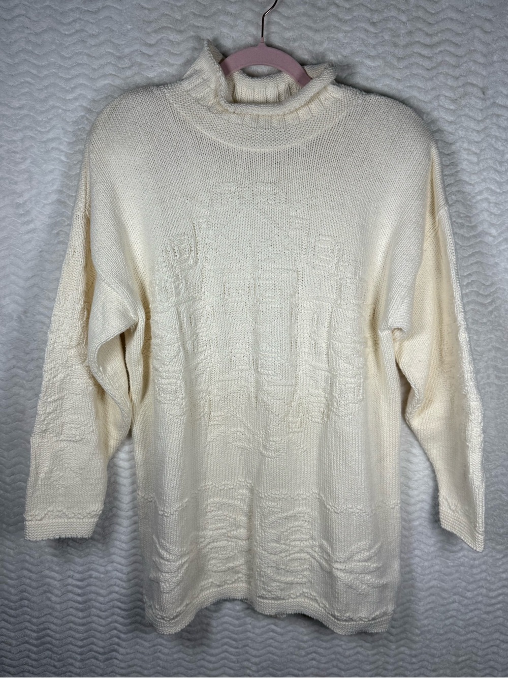 Hunt Club Cream Cowl Neck Vintage Sweater. Beautiful 🧡